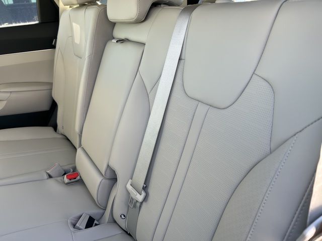 2026 Kia Sorento S - Photo 41