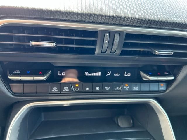2026 Mazda CX-90 Select Package - Photo 26