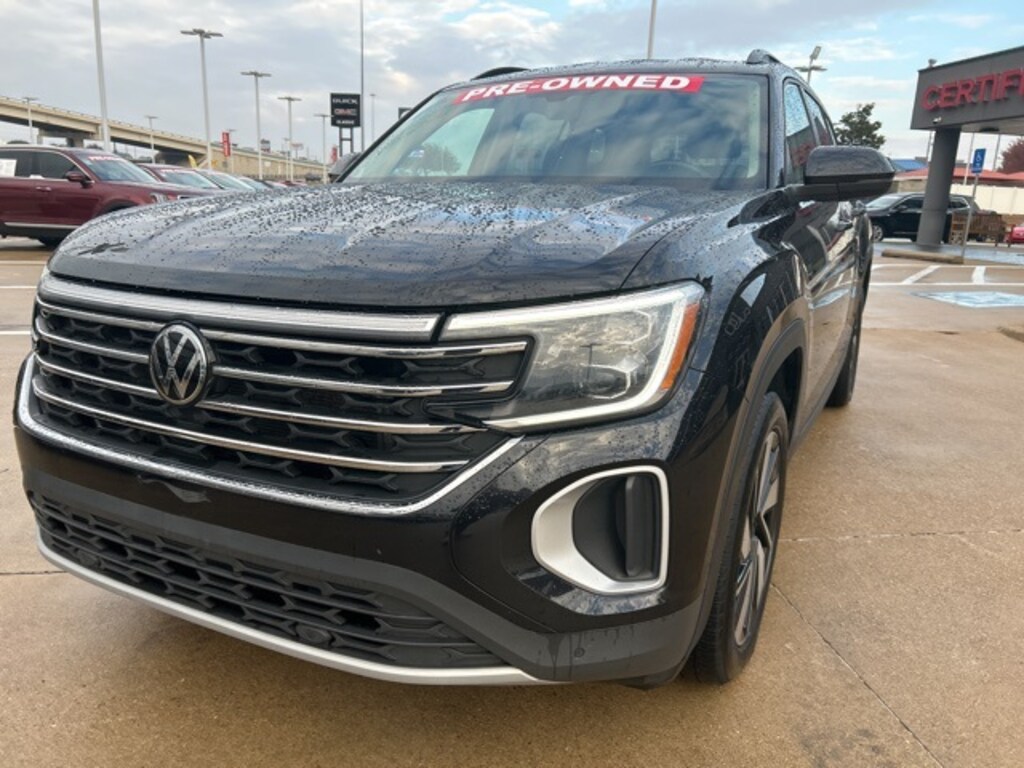 Used 2024 Volkswagen Atlas 2.0T SE w/Technology SUV