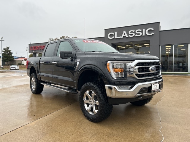 2021 Ford F-150 XLT's photo