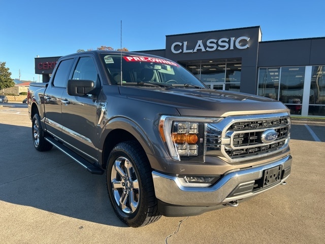 2021 Ford F-150 XLT's photo