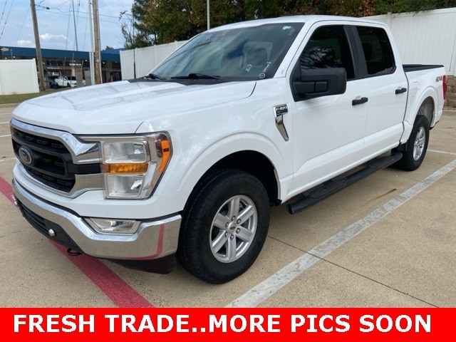 2021 Ford F-150 XL's photo