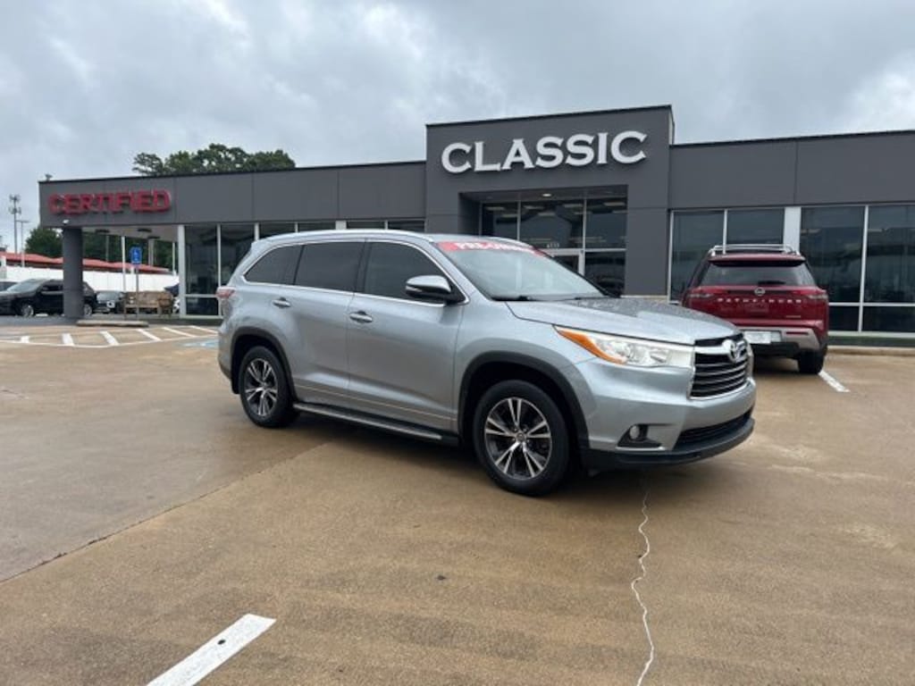 Used 2016 Toyota Highlander XLE V6 SUV