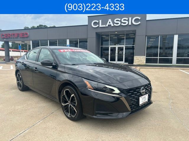 Used 2024 Nissan Altima 2.5 SR