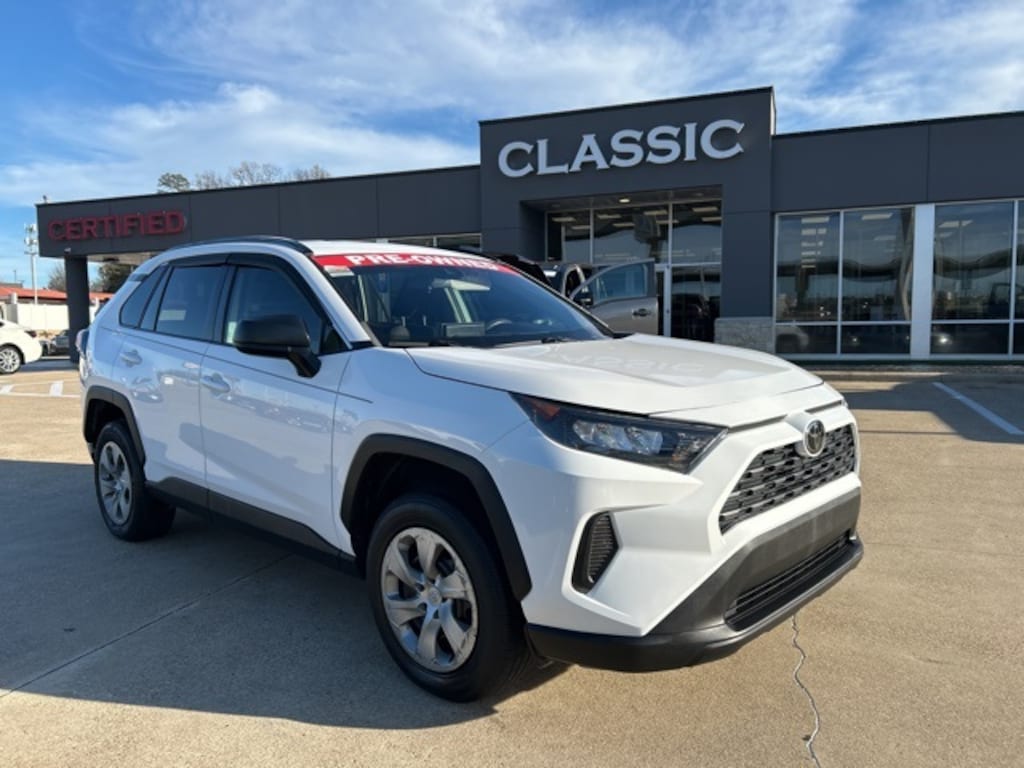 Used 2021 Toyota RAV4 LE SUV