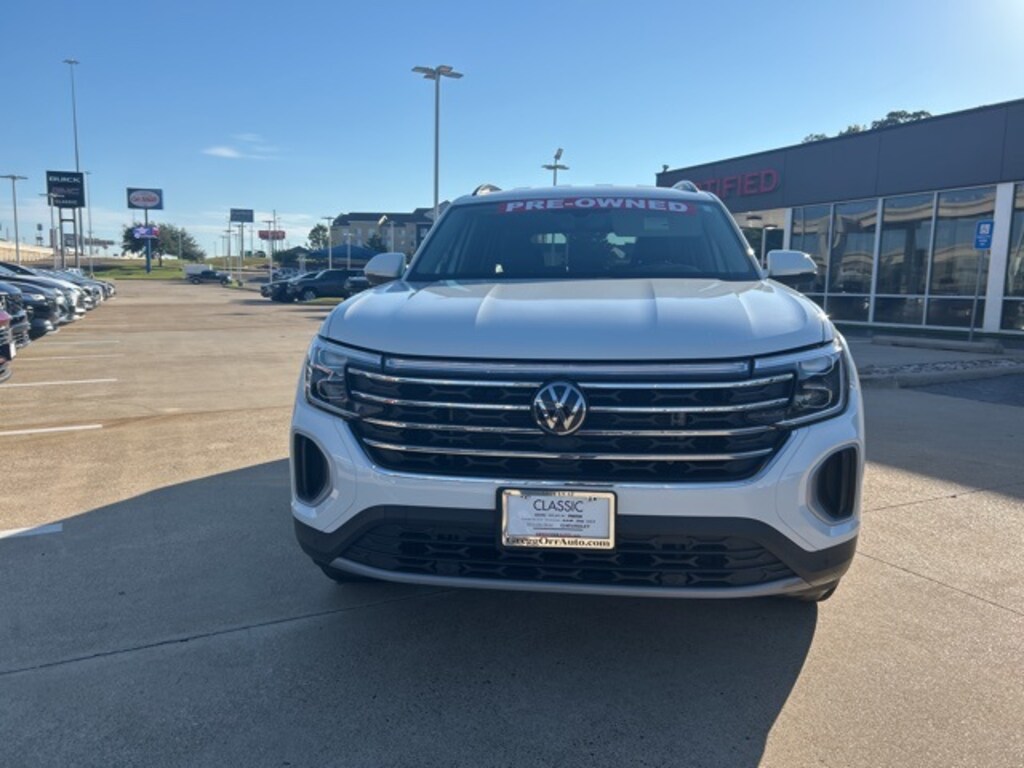 Used 2024 Volkswagen Atlas 2.0T SE w/Technology SUV