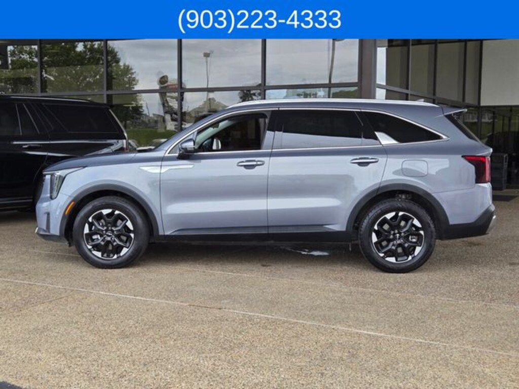 Used 2025 Kia Sorento S SUV