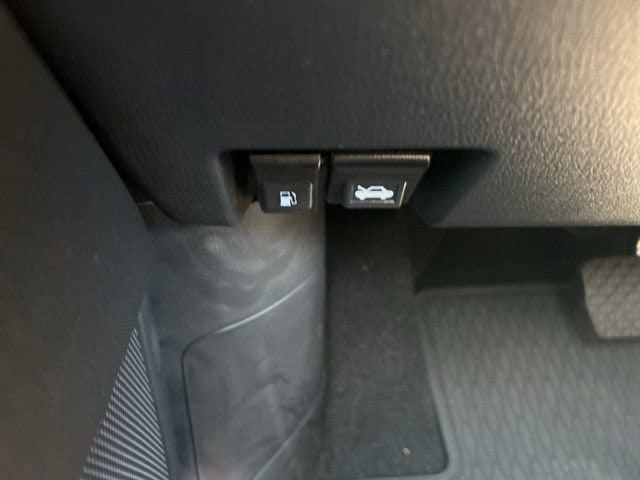 2025 Mazda CX-5 S Select Package - Photo 17