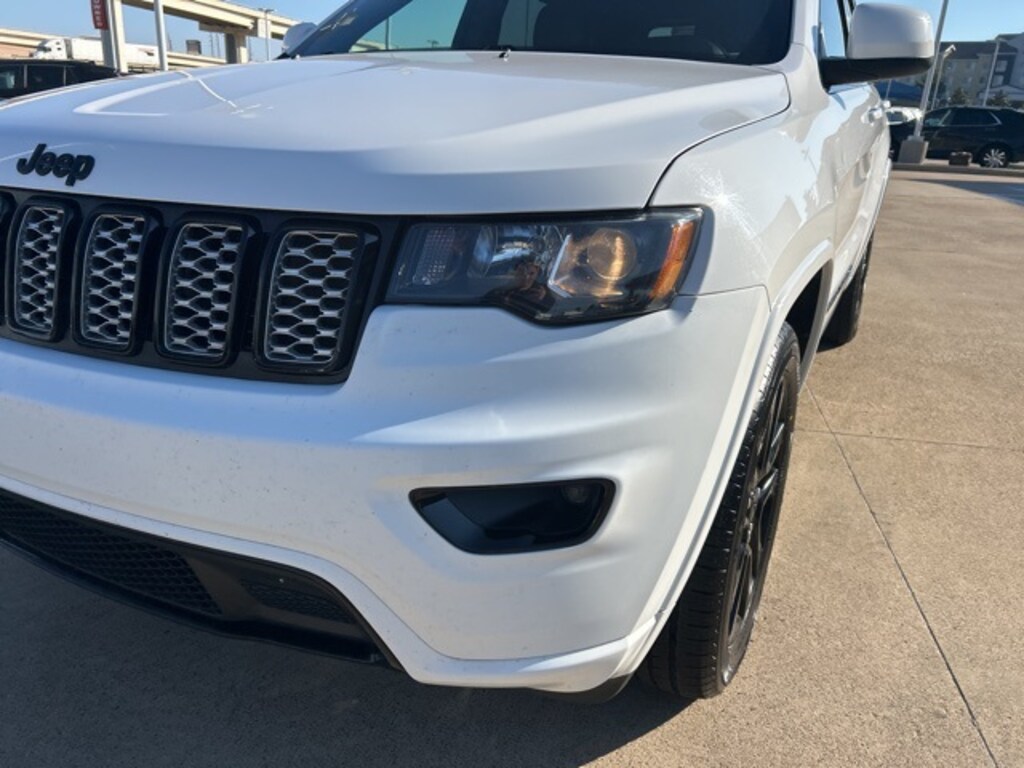 Used 2020 Jeep Grand Cherokee Altitude SUV