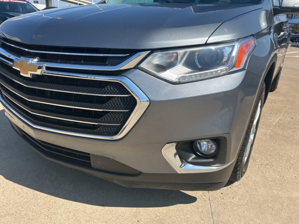 Used 2021 Chevrolet Traverse LT SUV