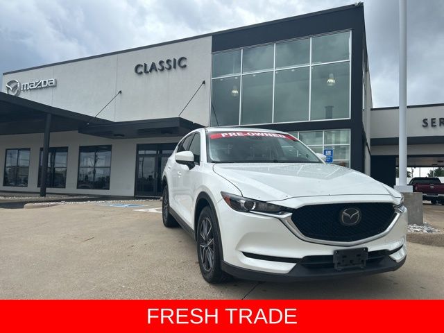 2018 Mazda CX-5 Touring auto's photo