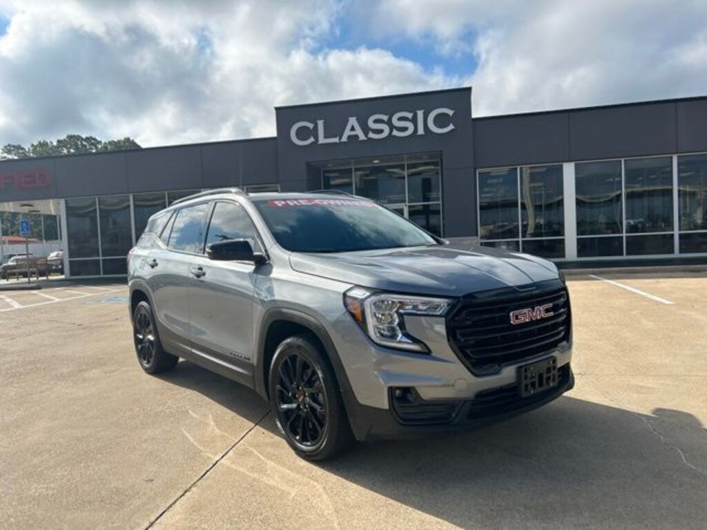 Used 2024 GMC Terrain SLT SUV