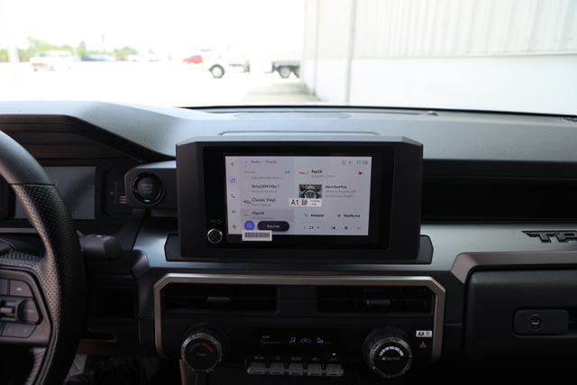 2026 Toyota Tacoma SR5 - Photo 17