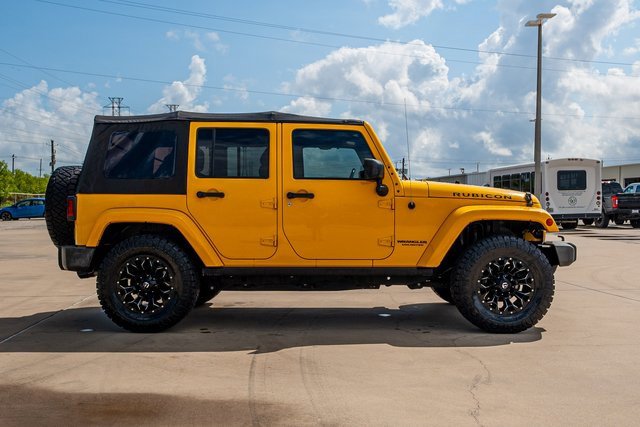 2015 Jeep Wrangler Unlimited Rubicon photo 4