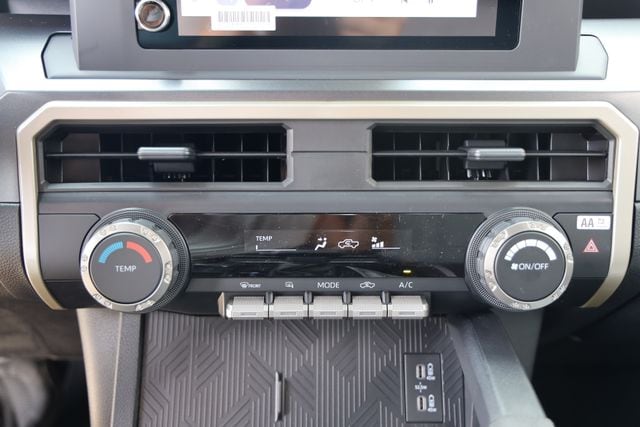 2026 Toyota Tacoma SR5 - Photo 19
