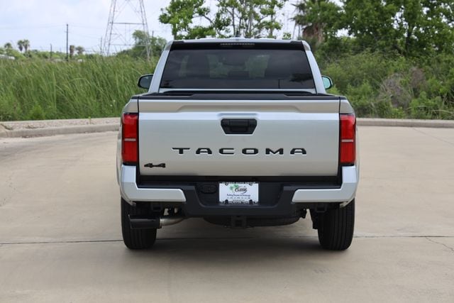 2026 Toyota Tacoma SR5 - Photo 7