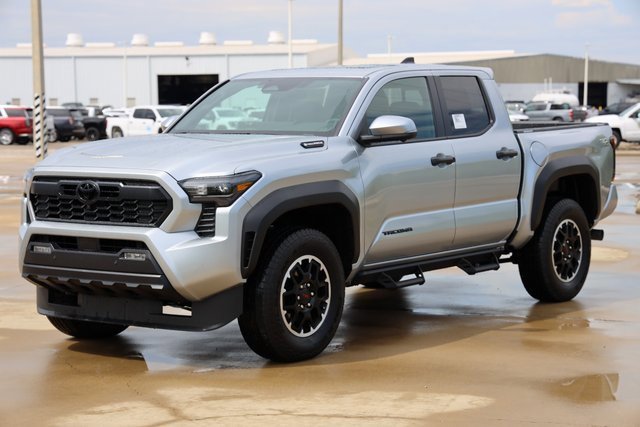 2025 Toyota Tacoma TRD Off-Road 4x4 Double Cab photo 2