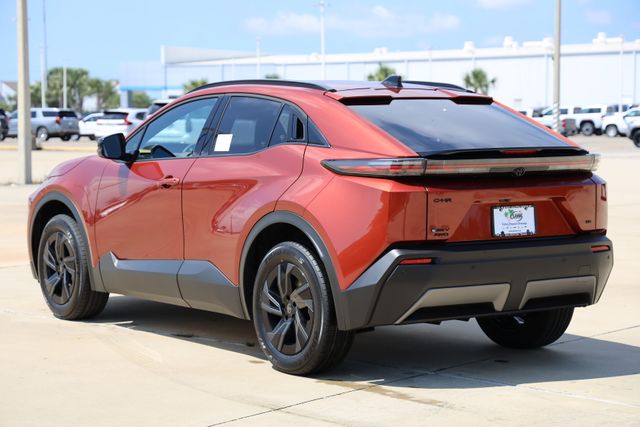 2026 Toyota C-HR SE - Photo 6