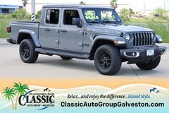 Used 2021 Jeep Gladiator Texas Trail Truck near Friendswood, TX