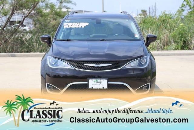 Used 2018 Chrysler Pacifica Touring L with VIN 2C4RC1BGXJR116313 for sale in Galveston, TX