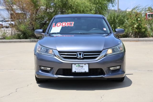 Used 2013 Honda Accord EX-L with VIN 1HGCR2F87DA026172 for sale in Galveston, TX