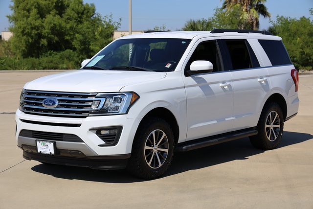 2019 Ford Expedition XLT photo 3