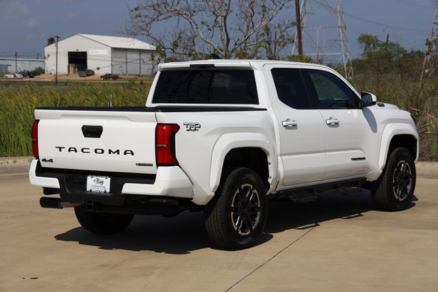2026 Toyota Tacoma TRD Sport - Photo 8