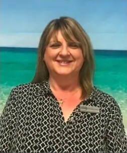 Staff member Kathleen Robins from ID_b0d9297920fe