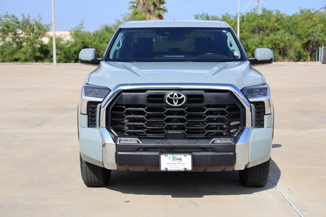 2022 Toyota Tundra SR5 photo 2