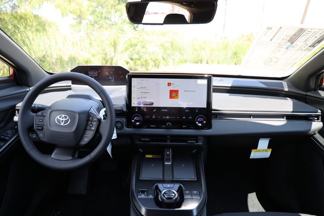 2026 Toyota C-HR SE - Photo 26