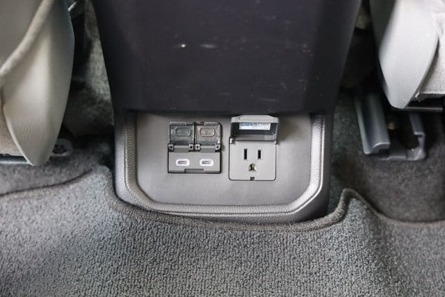 2026 Toyota Highlander Limited - Photo 30