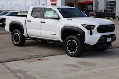 2025 Toyota Tacoma i-FORCE MAX TRD Off-Road 4X4 DOUBLE CAB HV