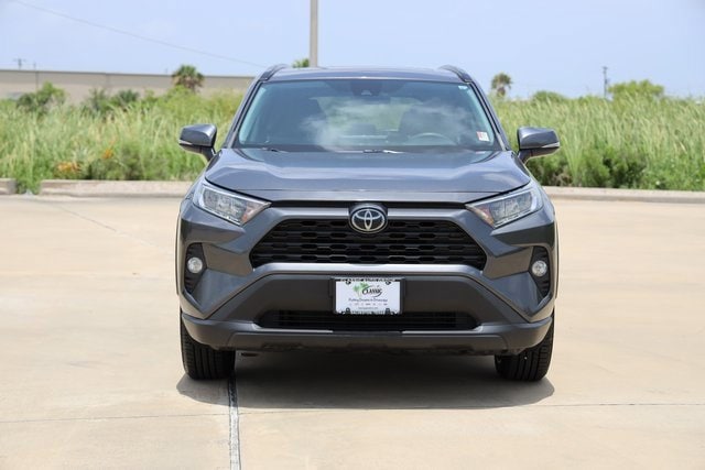 Used 2020 Toyota RAV4 XLE with VIN 2T3W1RFV8LW071946 for sale in Galveston, TX