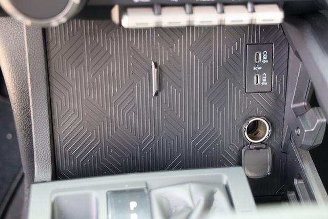 2026 Toyota Tacoma SR5 - Photo 20