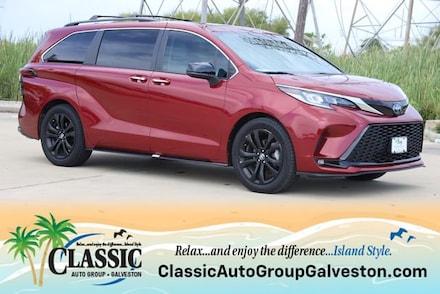 2023 Toyota Sienna XSE Passenger Van