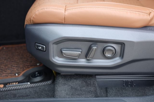 2026 Toyota Tundra 1794 Edition - Photo 14