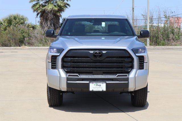 2025 Toyota Tundra SR5 CrewMax photo 2