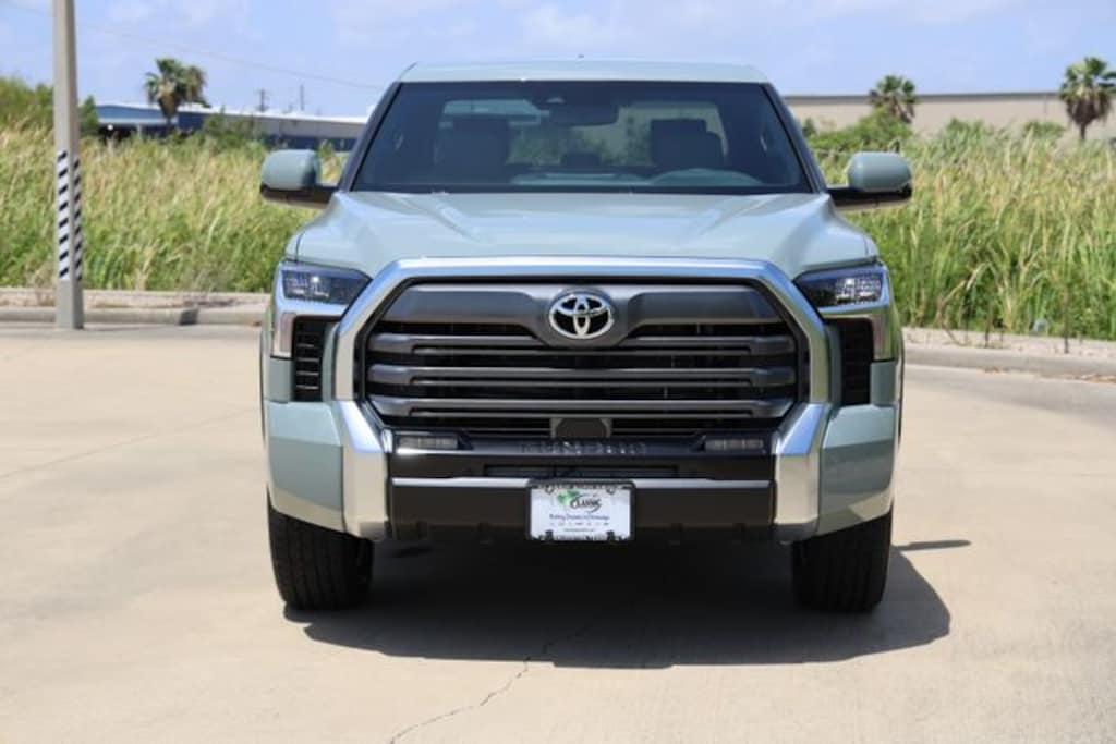 New 2026 Toyota Tundra Limited LIMITED CREWMAX 5.5
