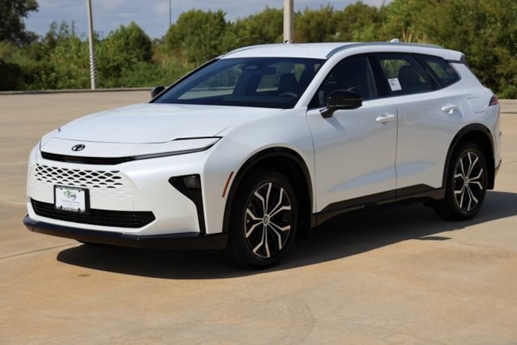 New 2025 Toyota Crown Signia XLE XLE