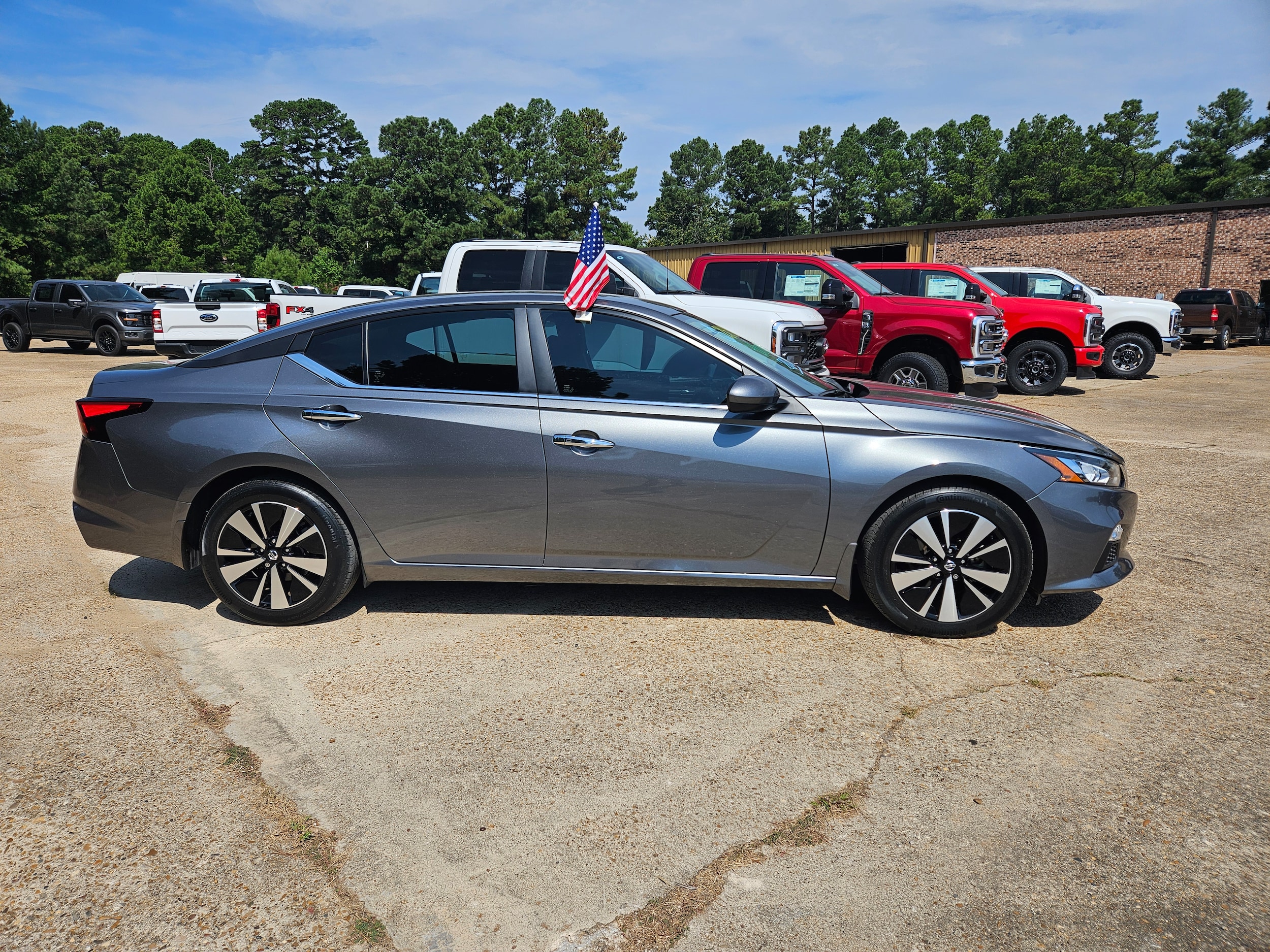 Used 2022 Nissan Altima SV with VIN 1N4BL4DV3NN300791 for sale in Vivian, LA