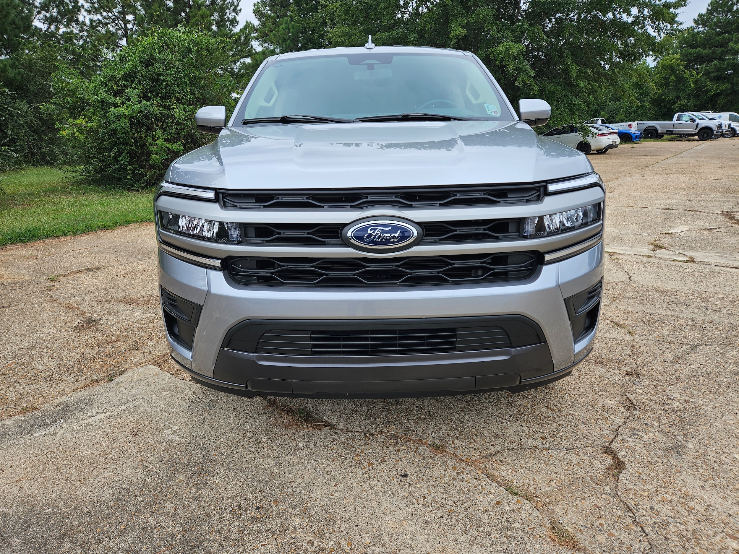 Used 2023 Ford Expedition XLT with VIN 1FMJU1H88PEA64269 for sale in Vivian, LA