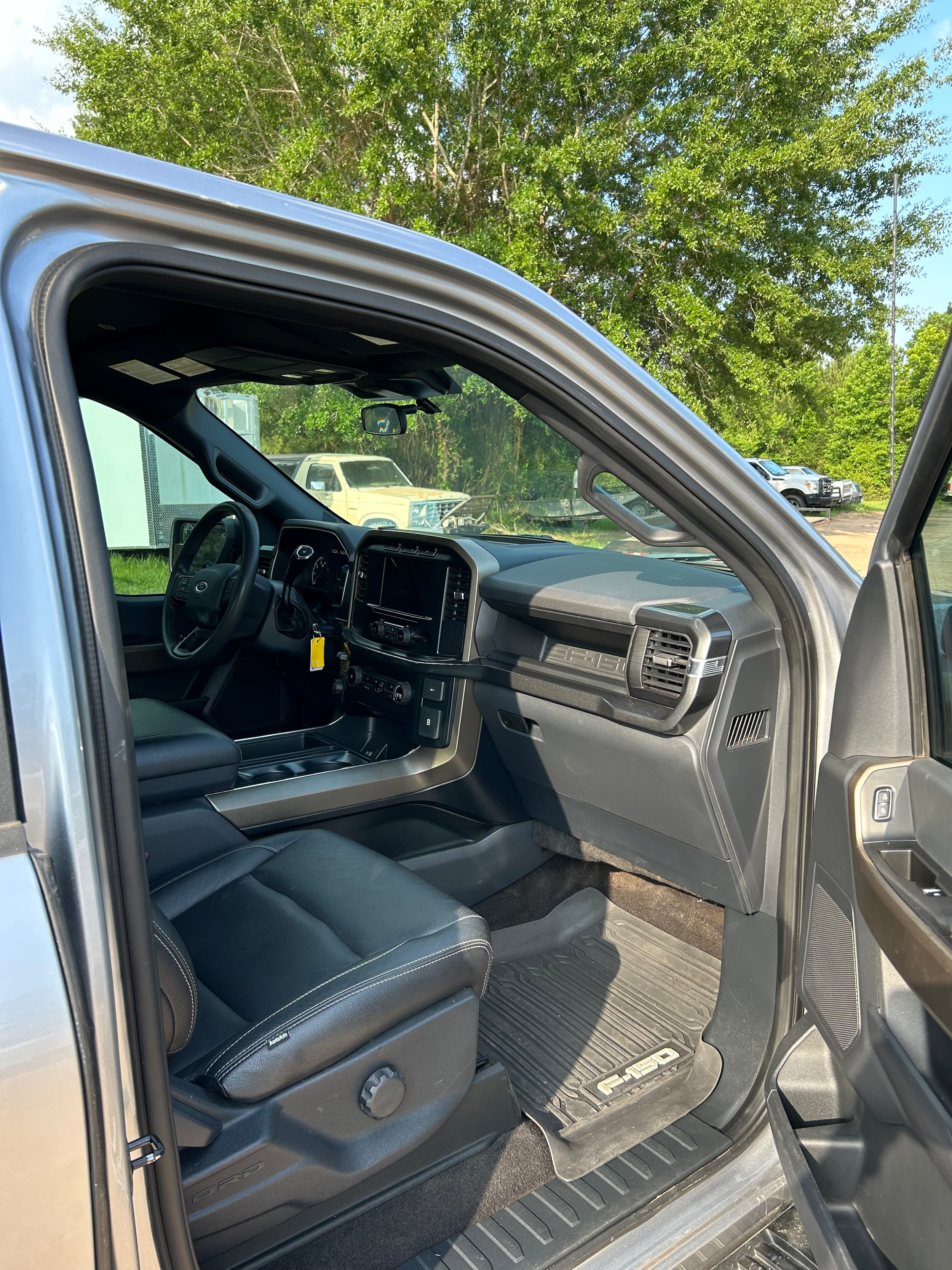 2023 Ford F-150 XL - Photo 9