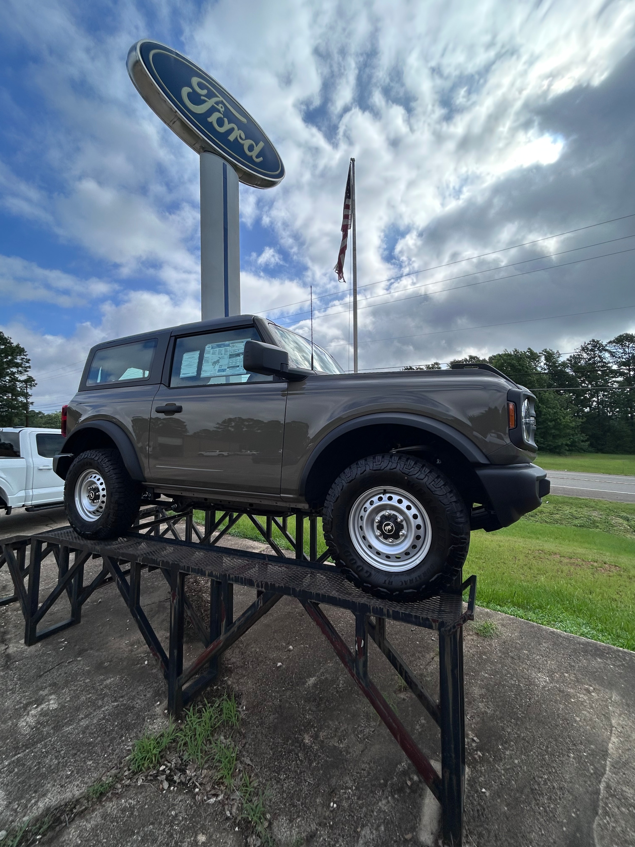 2025 Ford Bronco SUV 