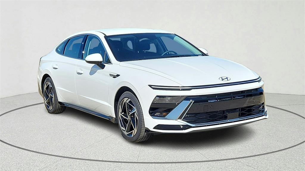 New 2026 Hyundai Sonata SEL Sport Sedan