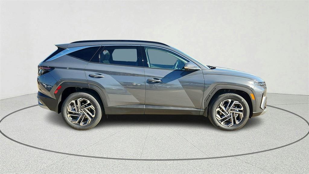 New 2026 Hyundai Tucson Hybrid Limited SUV