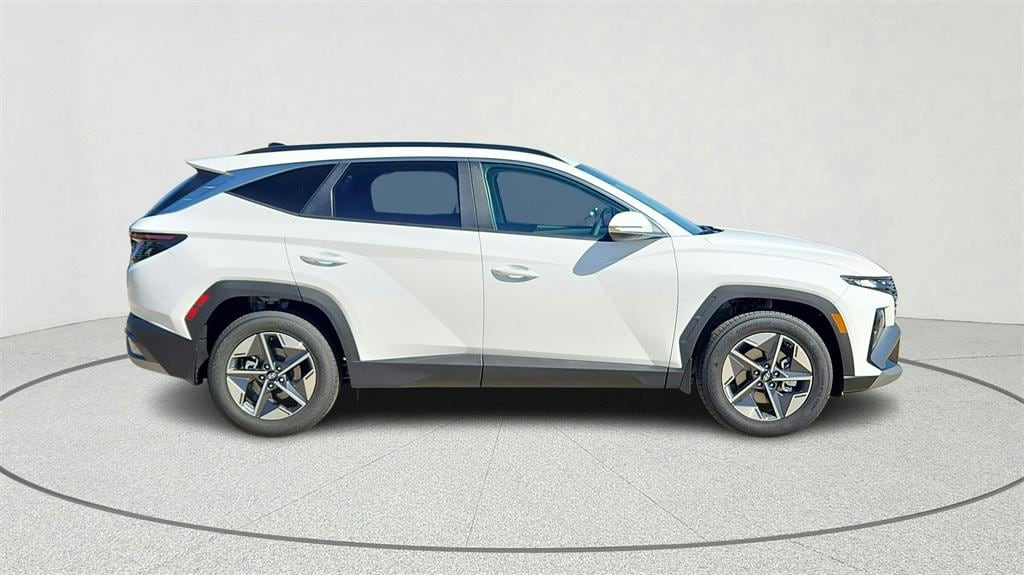 New 2026 Hyundai Tucson SEL Premium FWD SUV