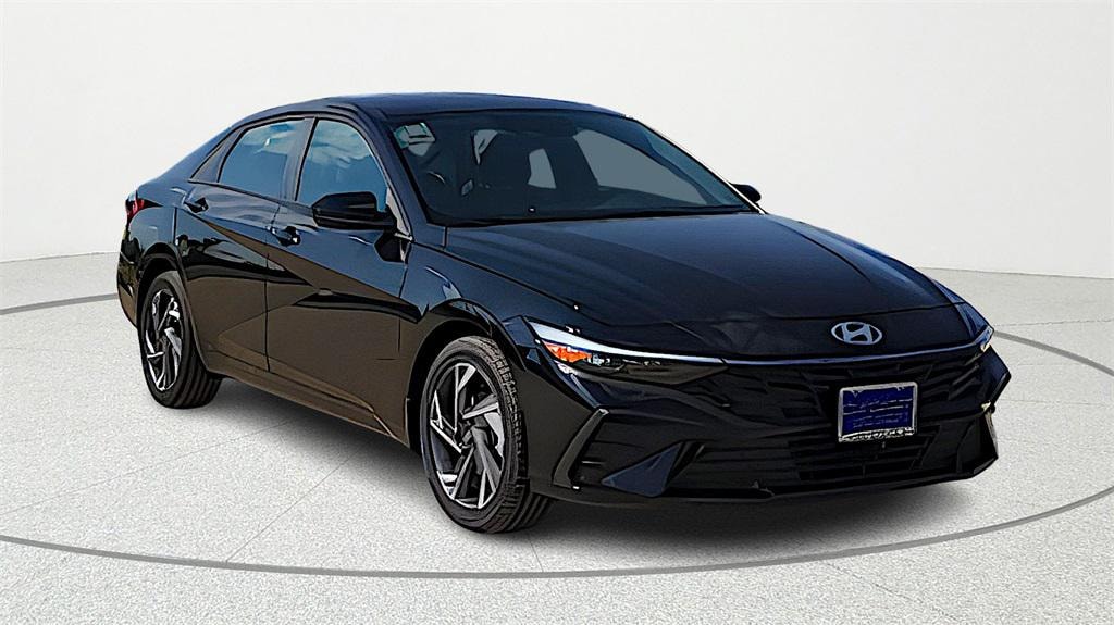 New 2025 Hyundai Elantra Hybrid SEL Sport Sedan