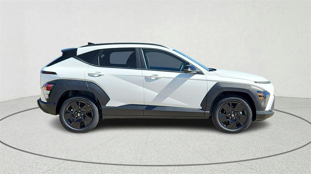 2026 Hyundai Kona SEL photo 2