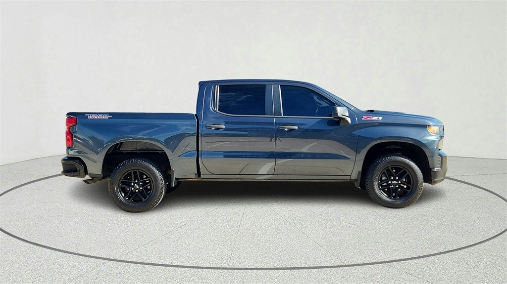 2022 Chevrolet Silverado 1500 Custom Trail Boss photo 2