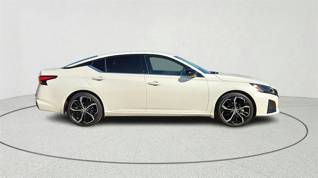 Used 2024 Nissan Altima 2.5 SR Sedan